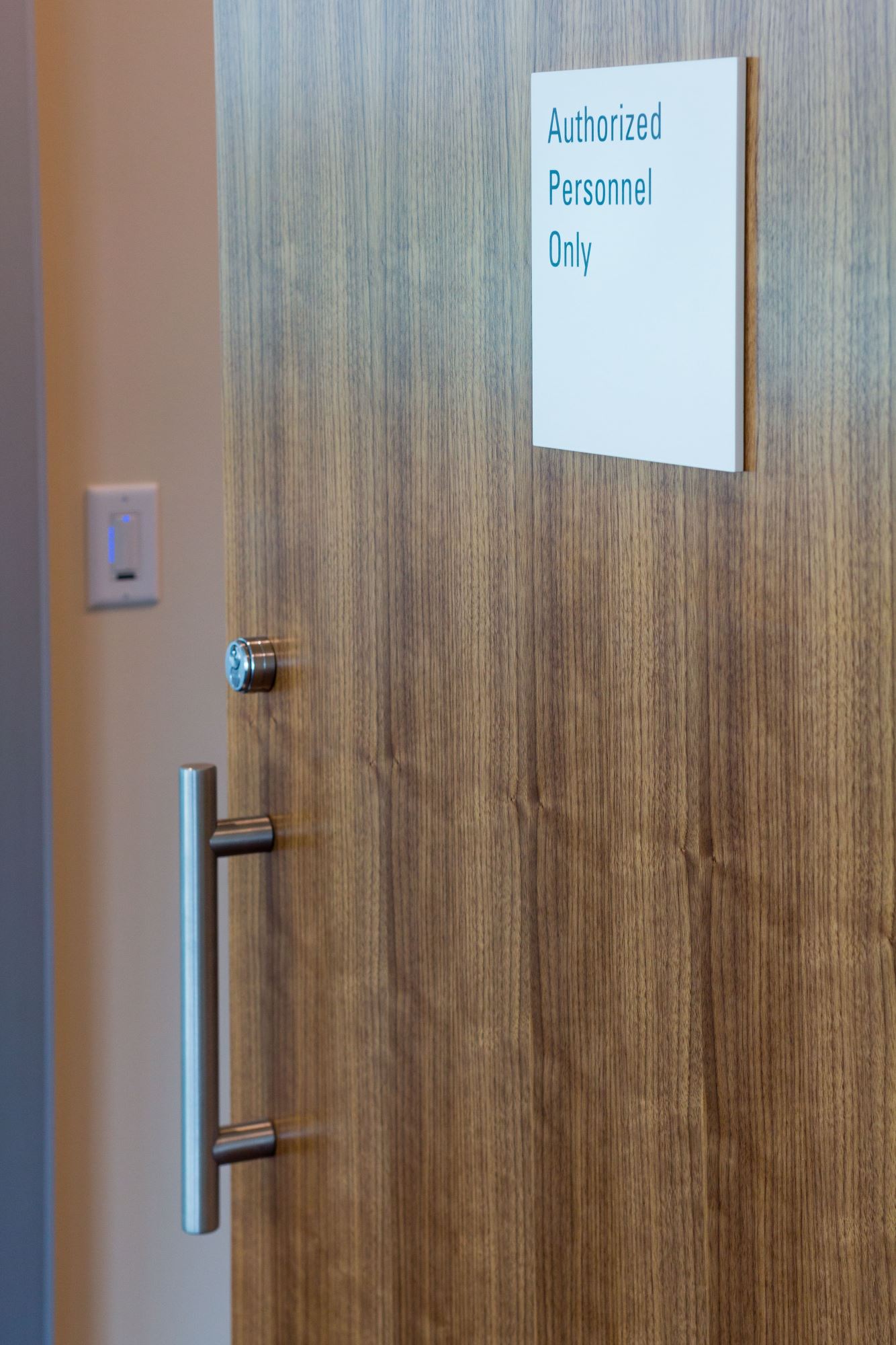 Stanford Medicine Outpatient Center VT Industries Inc.